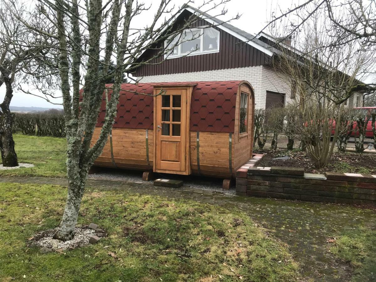 Ameriden Bed And Breakfast Godeby Bagian luar foto