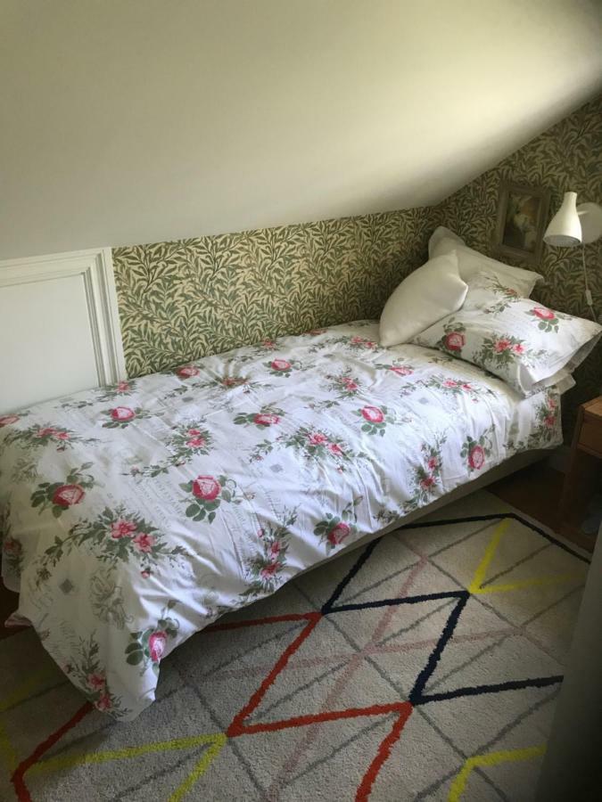 Ameriden Bed And Breakfast Godeby Bagian luar foto